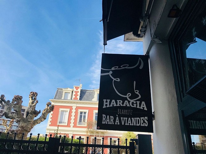 Haragia-Biarritz-devanture1