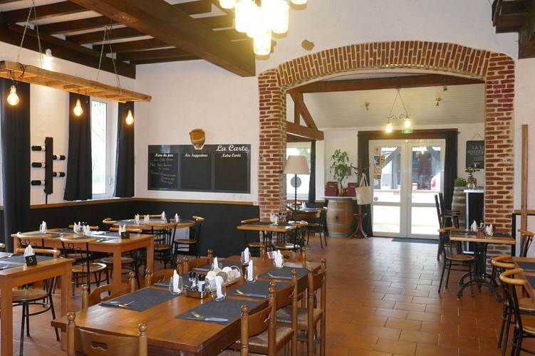 Diusse restaurant Chez Les boulettes mars 2023 (21)
