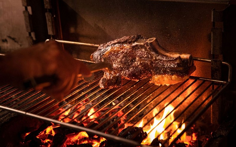 haragia-restaurant-a-viandes-bayonne-cuisson-txuleta