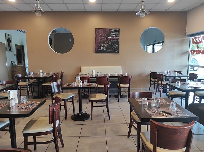 Restaurant Mets Gusto - Lescar - salle