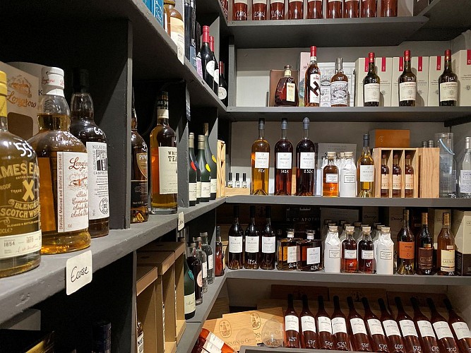 Les-contrebadiers-boutique3