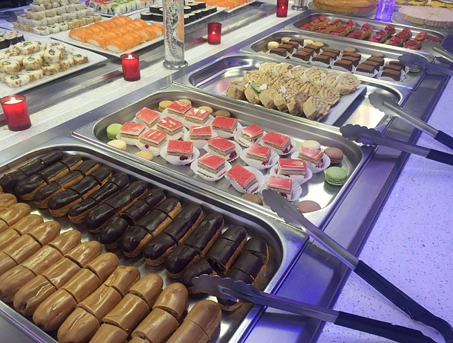 royal pau - desserts