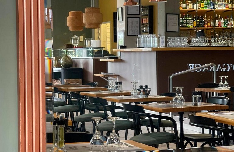 O Garage salle de restaurant2