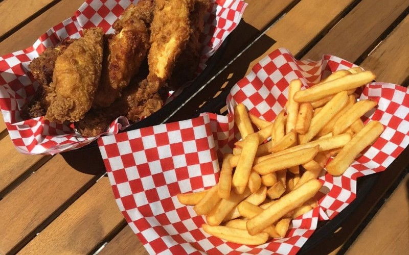The Chicken Kitchen nuggets frites