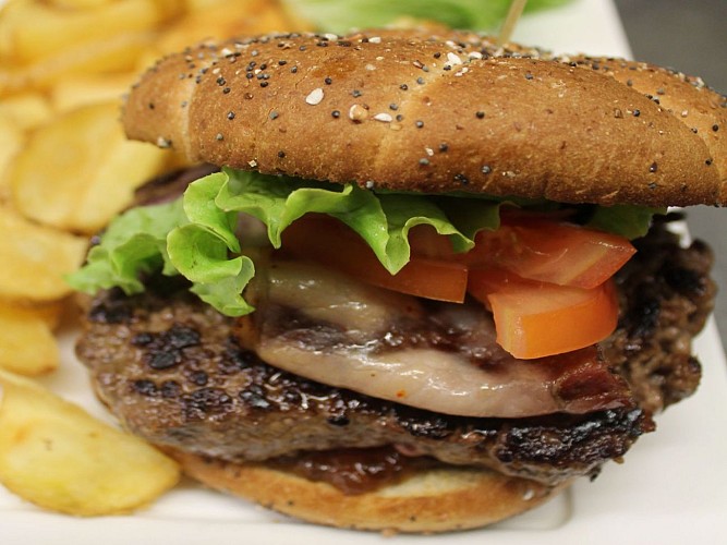 Burger- Le Chat Perché - St Jean Pied de Port