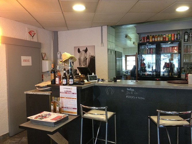 Jo-and-Lo1©OTLaruns