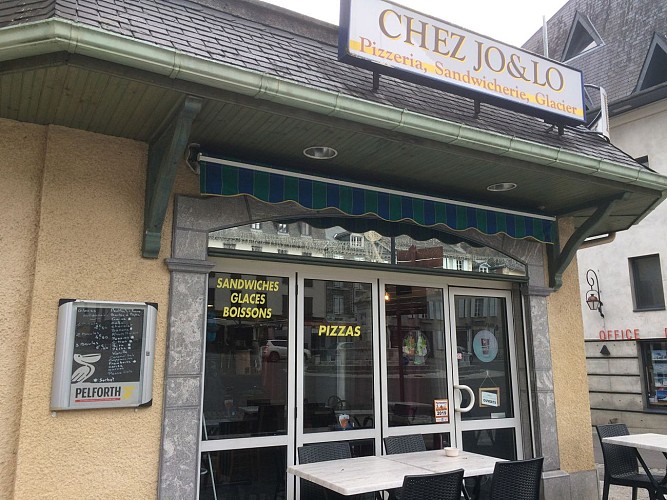 Jo-and-Lo2©OTLaruns