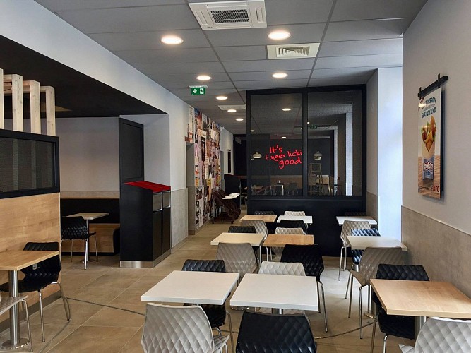 Restaurant KFC - Pau - salle 1
