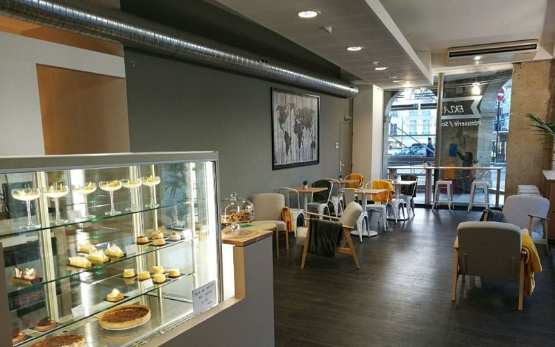 Intérieur 2 - Eklat