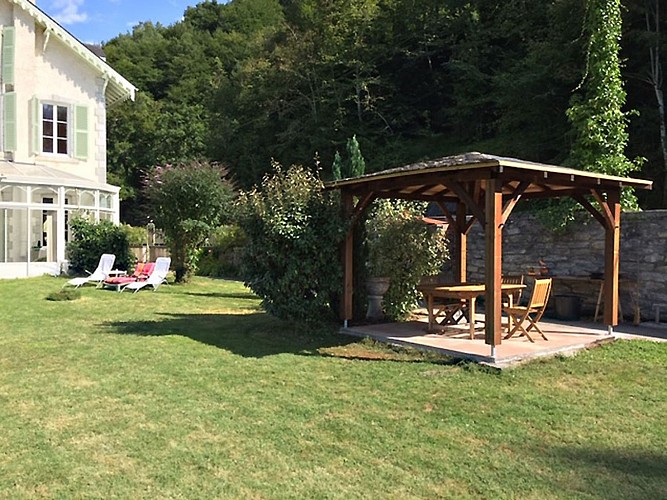 16-Jardin-et-sa-gloriette