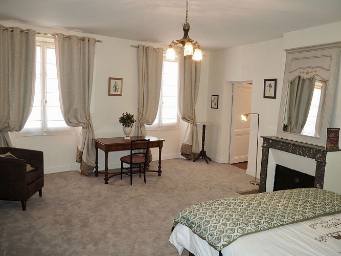 Chambre-Jaune-2