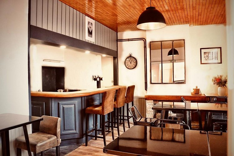 Villereal-Hotel-de-l-Europe---bar