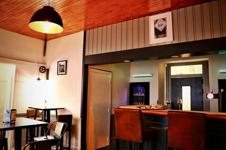 Villereal-Hotel-de-l-Europe---bar-2