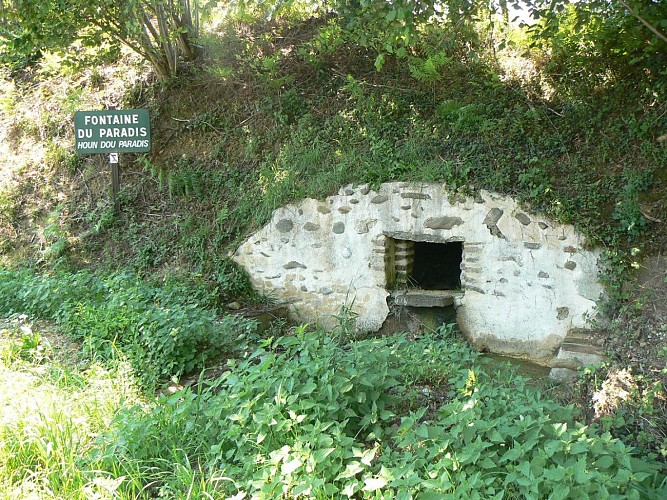 Morlaas--fontaine-du-paradis-juillet-14-cph-OT--2-