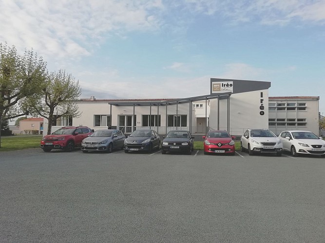 MAISON FAMILIALE RURALE IREO LES HERBIERS