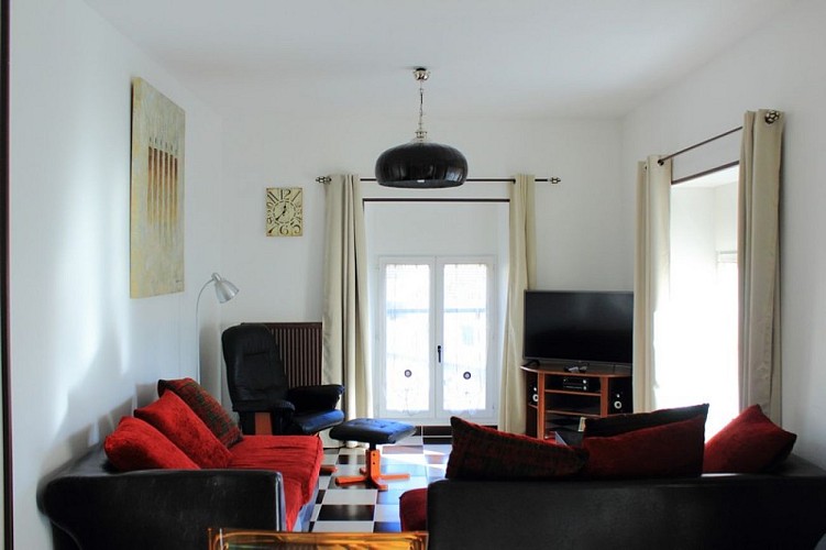 LA DENTELLIERE F4***_1