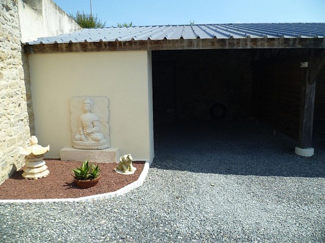 emplacement couvert pour le vèhicule