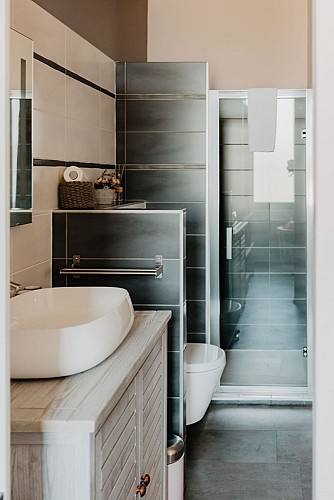 Chambre Douceur Médoquine, Salle de bain - Le Coeur des Vignes Pauillac