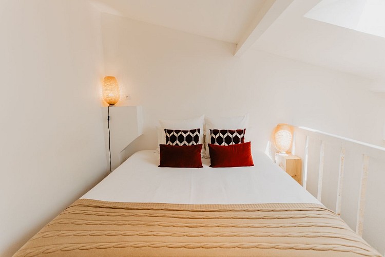 Chambre Les Vignes lit en mezzanine - Le Coeur des Vignes Pauillac