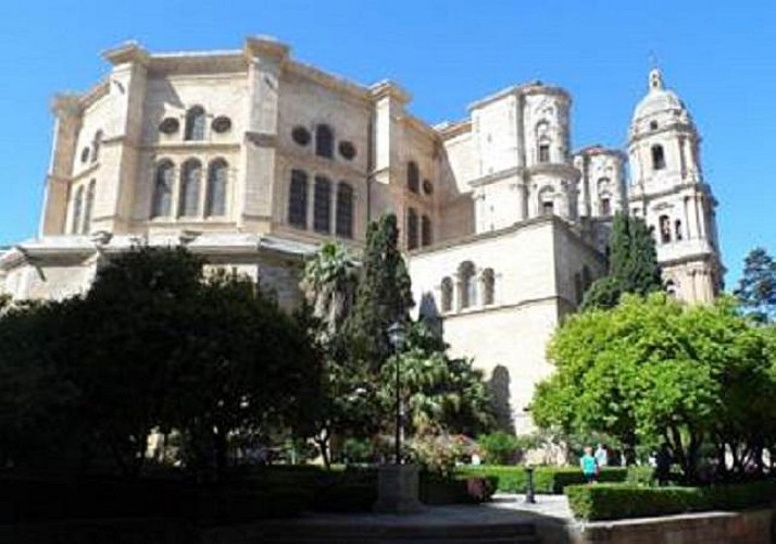 Guided Visit to Malaga with Skip-the-line Ticket to the Picasso Museum - Optional Tapas and Lunch