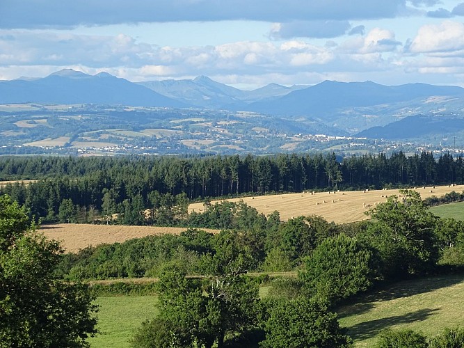 Uitzicht van Puy Saint-Laurent