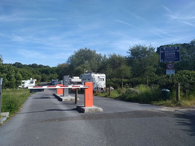 Aire de camping-cars Gabrielle Dorziat