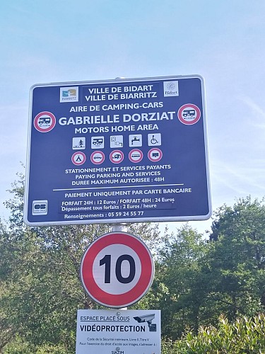 Aire de camping-cars Gabrielle Dorziat