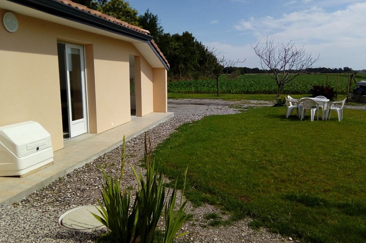 Gîte dans la campagne landaise, idéal pour curistes