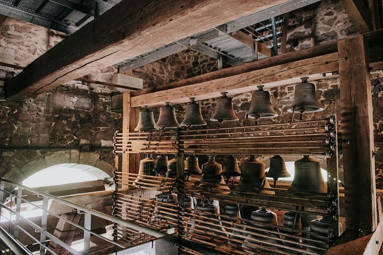 Carrillon composé de 25 cloches au Beffroi à Thuin