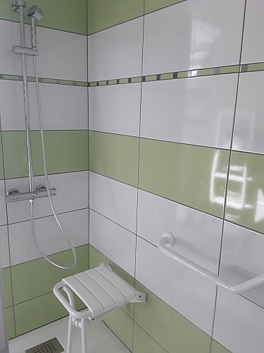 douche italienne équipée PMR
