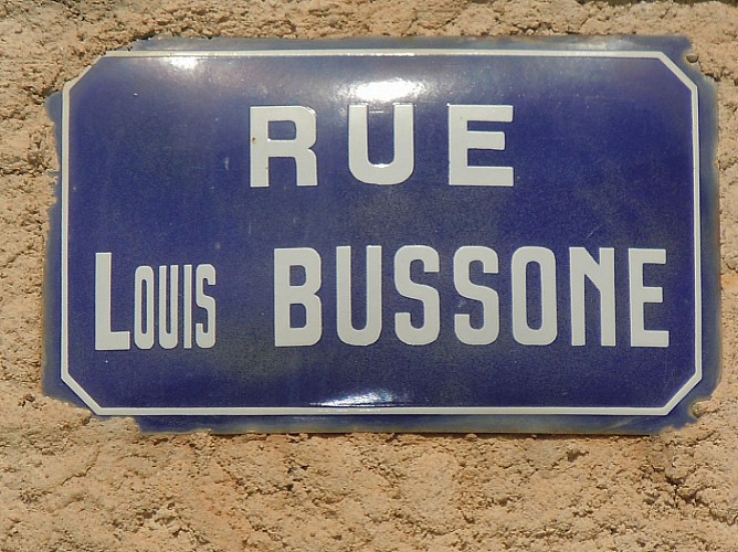 Louis BUSSONE street sign