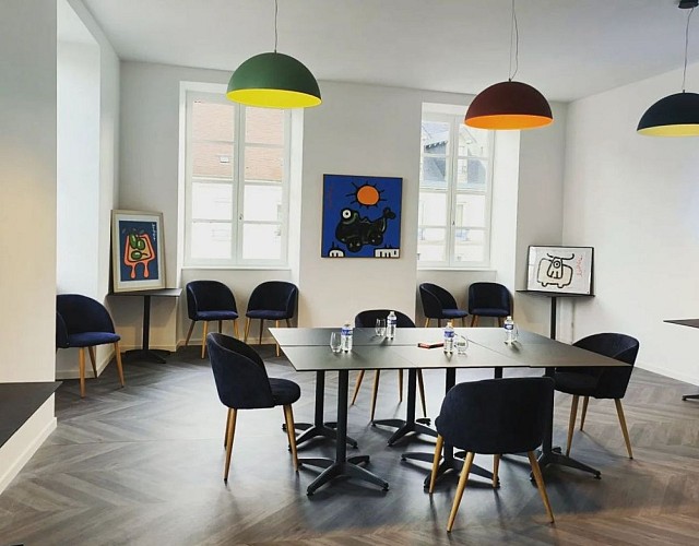 Salle de réunion de L'Attanum (Rectifiée)