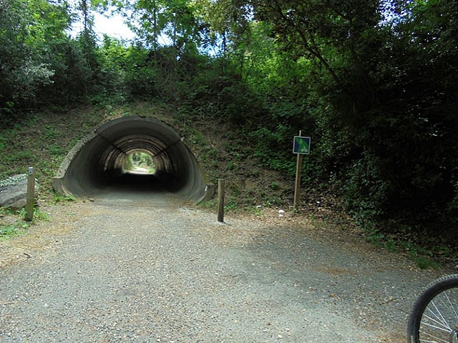 Passage sous tunnel