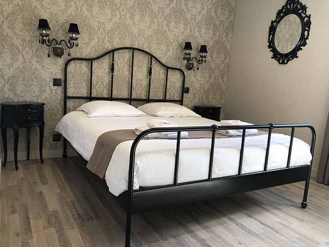 LE BORD DE SÈVRE - CHAMBRE BAROQUE