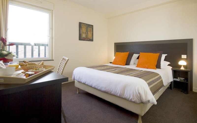 standard-room-1440x900