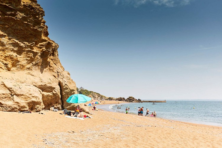 PLAGE DE SAINT EUGÈNE