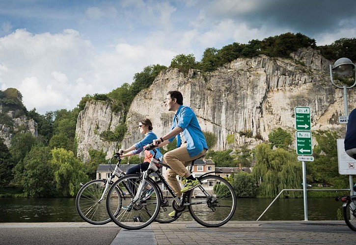 Le long de la Meuse à vélo