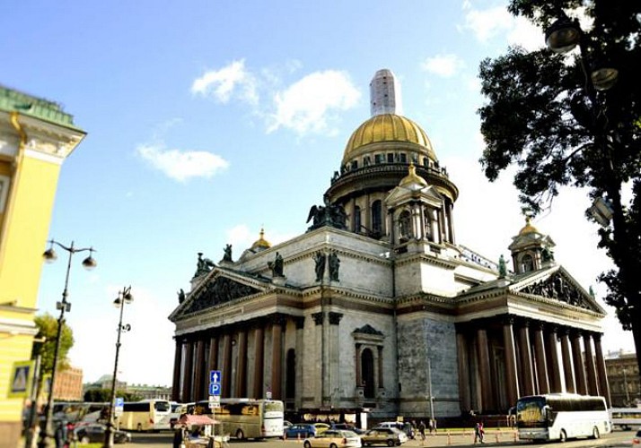 Visite privée des cathédrales de Saint-Sauveur-sur-le-Sang-Versé et de Saint-Isaac à Saint-Pétersbourg – En français