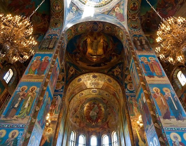 Visite privée des cathédrales de Saint-Sauveur-sur-le-Sang-Versé et de Saint-Isaac à Saint-Pétersbourg – En français
