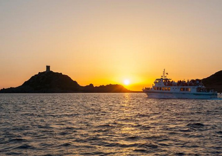 Cruise to the Sanguinaires Islands at sunset with wine and local products tasting - Leaving from Ajaccio and Porticcio