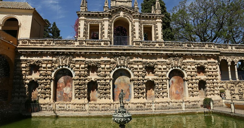Visite guidée du palais de l'Alcázar et de la cathédrale de Séville - Billets coupe-file - En français