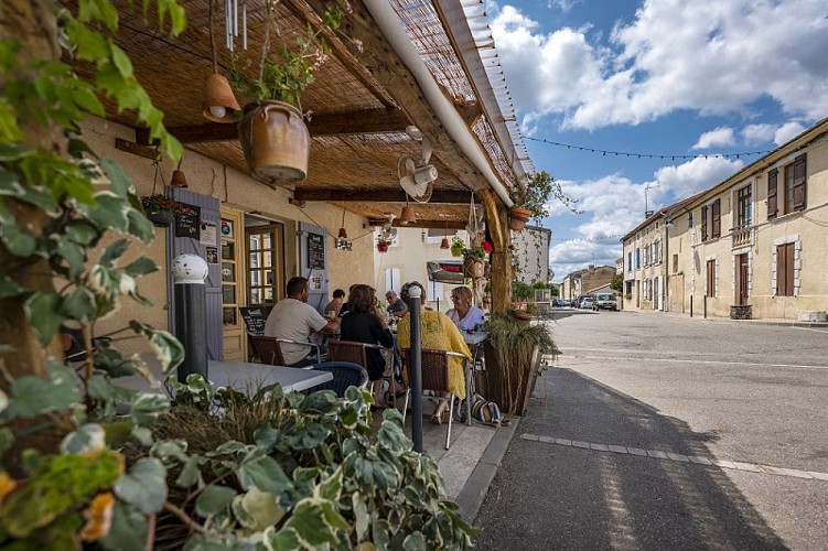 Le Petit Troquet - terrasse