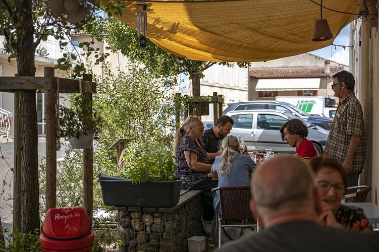 Le Petit Troquet - terrasse 1