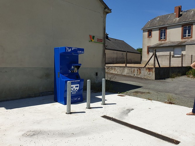 AIRE DE SERVICE LES GUILLARDIÈRES - VILLAINES-LA-JUHEL