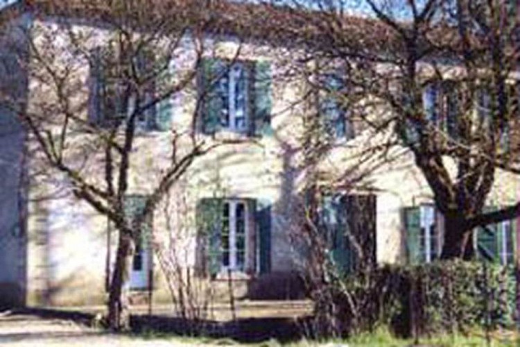 mas menouret