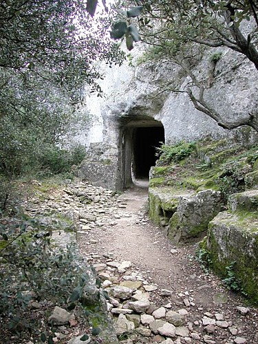 Sernhac, sur le chemin de l'aqueduc - Le tunnel
