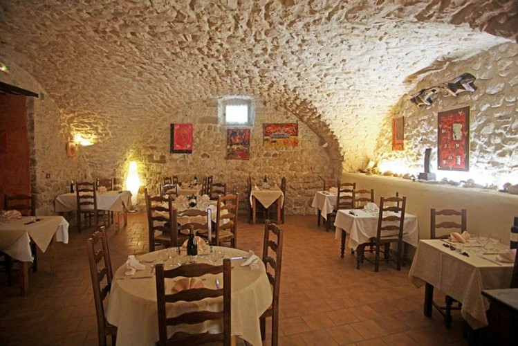 2012 Esquielle Resto