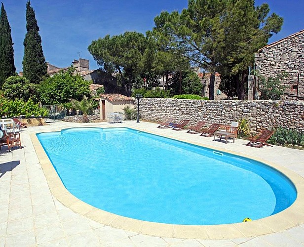 2012 Esquielle Piscine