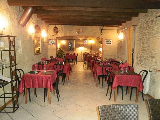 sernhac;gard;auberge;auberge restaurant guigare