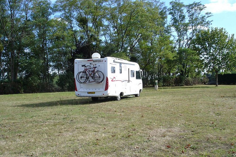 Aire de camping-cars St Martin de Sanzay Thouarsais